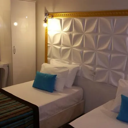 Ξενοδοχείο με διαμερίσματα Yuerekli Apart 3*