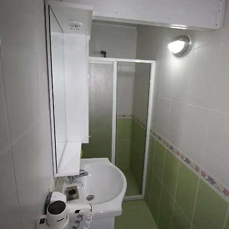 Aparthotel Yuerekli Apart Avsa Adasi